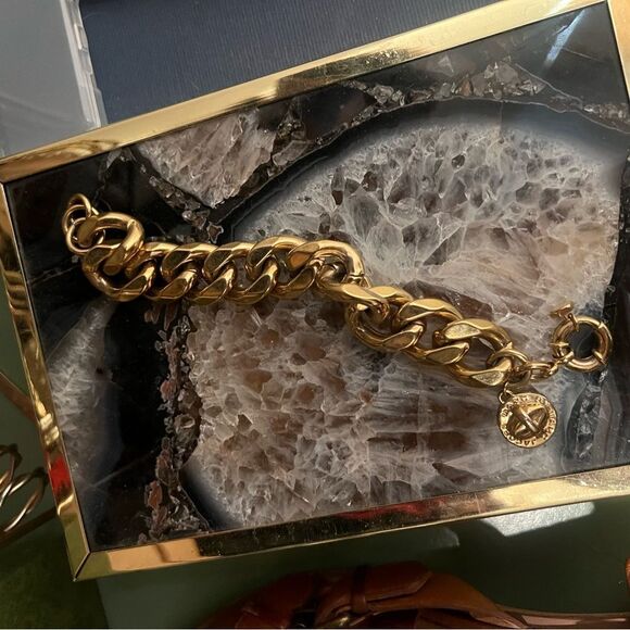 Marc Jacobs chunky gold plated bracelet - Picture 2 of 3